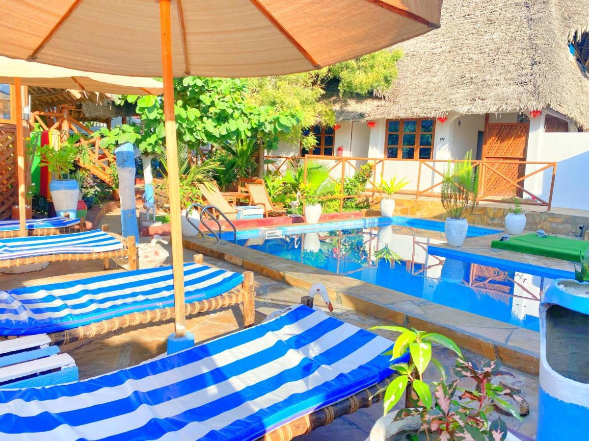 Utulivu Bungalow Nungwi Exterior photo